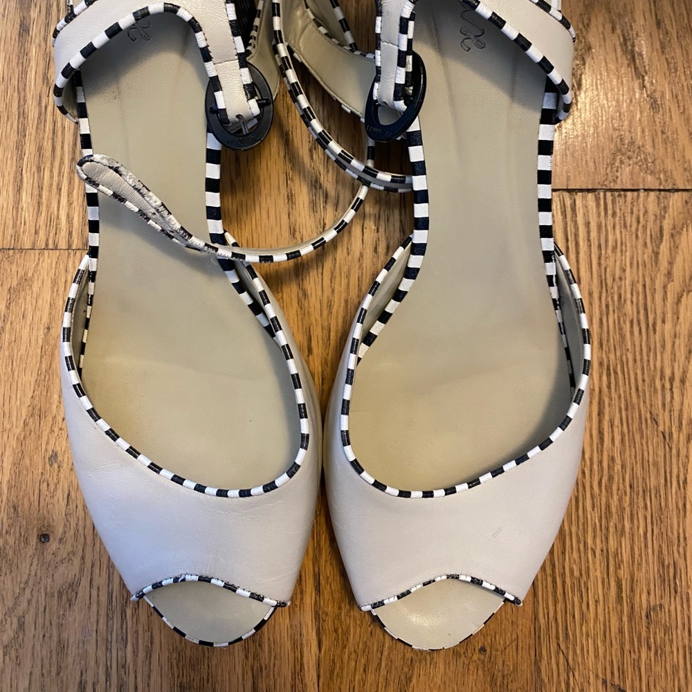 Max Women Shoes
